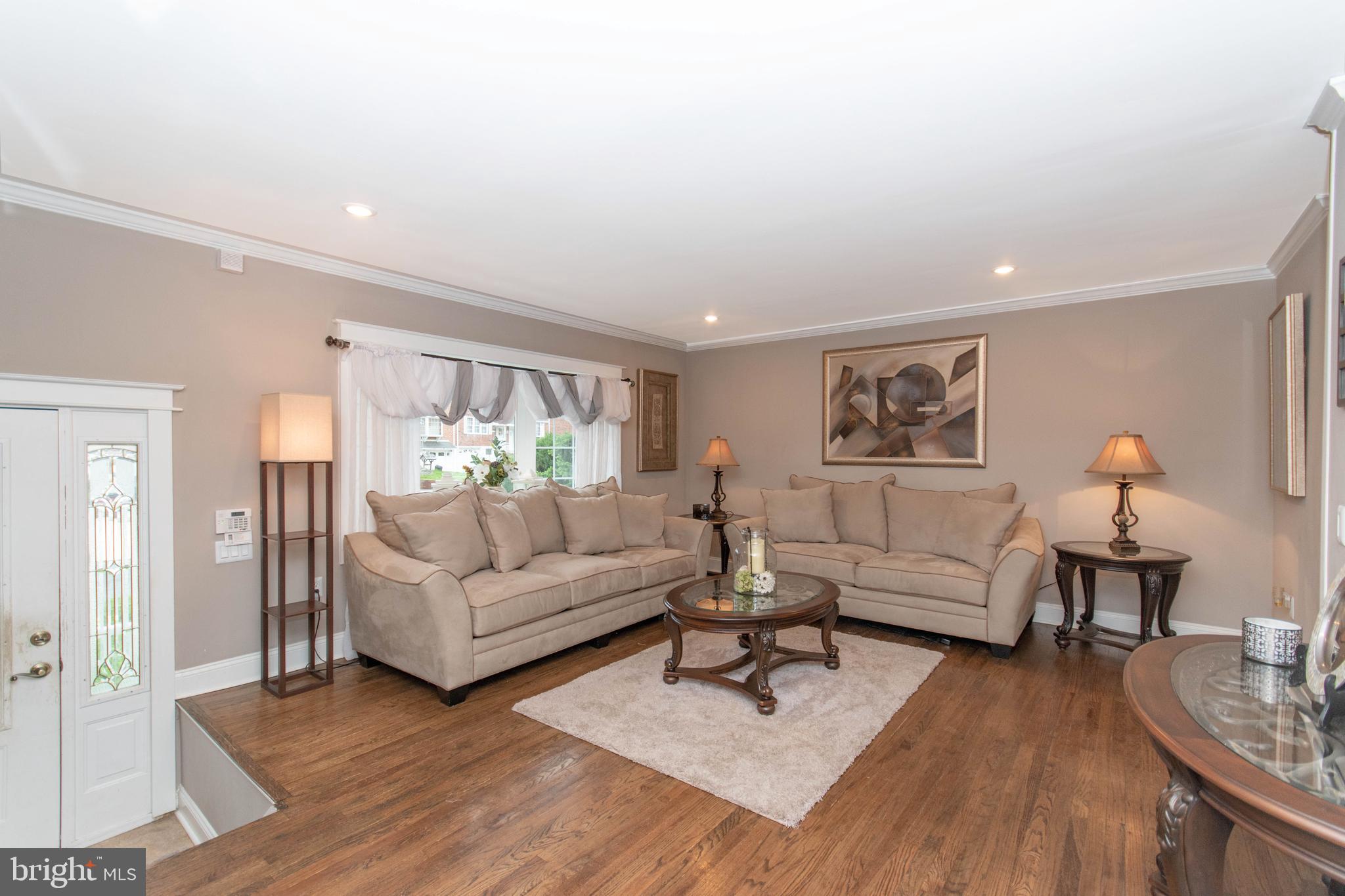 12115 Ranier Road Philadelphia, PA 19154 - Photo 4 of 35