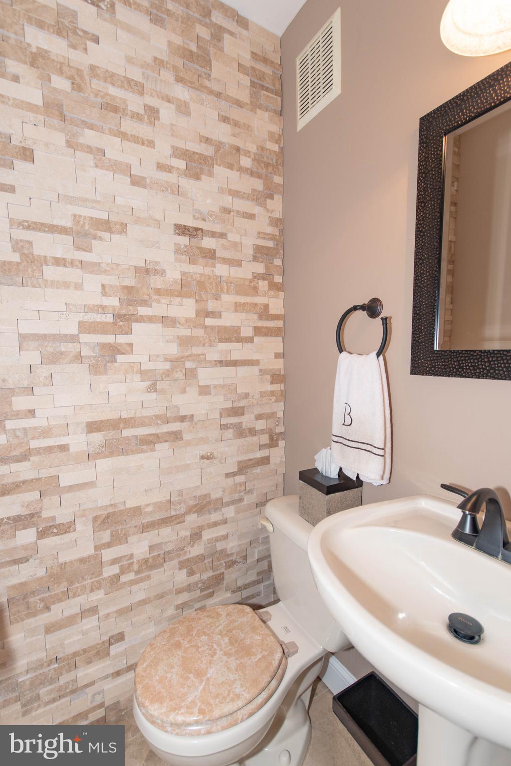 12115 Ranier Road Philadelphia, PA 19154 - Photo 5 of 35