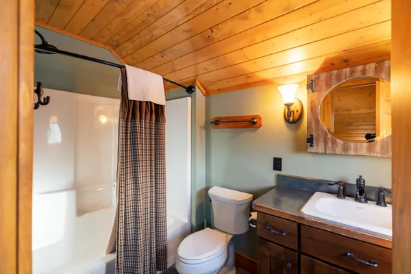 $975,000 | 11472 Lynn Boyd Way, Unit COTTAGE 2 ALL 4 FRACTIONS, Crosslake, MN 56442