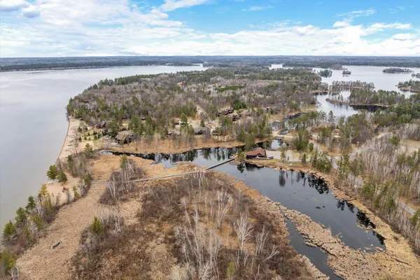 $975,000 | 11472 Lynn Boyd Way, Unit COTTAGE 2 ALL 4 FRACTIONS, Crosslake, MN 56442