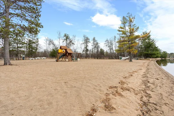 $975,000 | 11472 Lynn Boyd Way, Unit COTTAGE 2 ALL 4 FRACTIONS, Crosslake, MN 56442