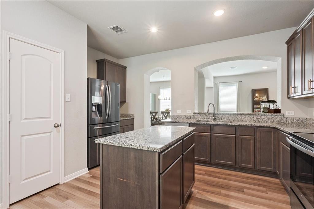 10416 Langham Drive Waco, TX 76708 - Photo 11 of 39