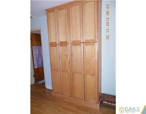 25 Penn Lyle Road West Windsor, NJ 08550 - Photo 10 of 25 a view of a hallway with wooden floor
