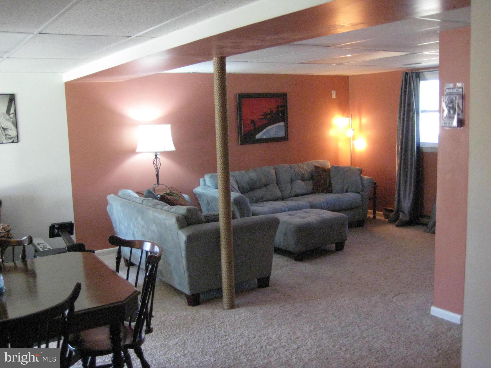 1903 Shetland Road Finksburg, MD 21048 - Photo 13 of 25 Family Room