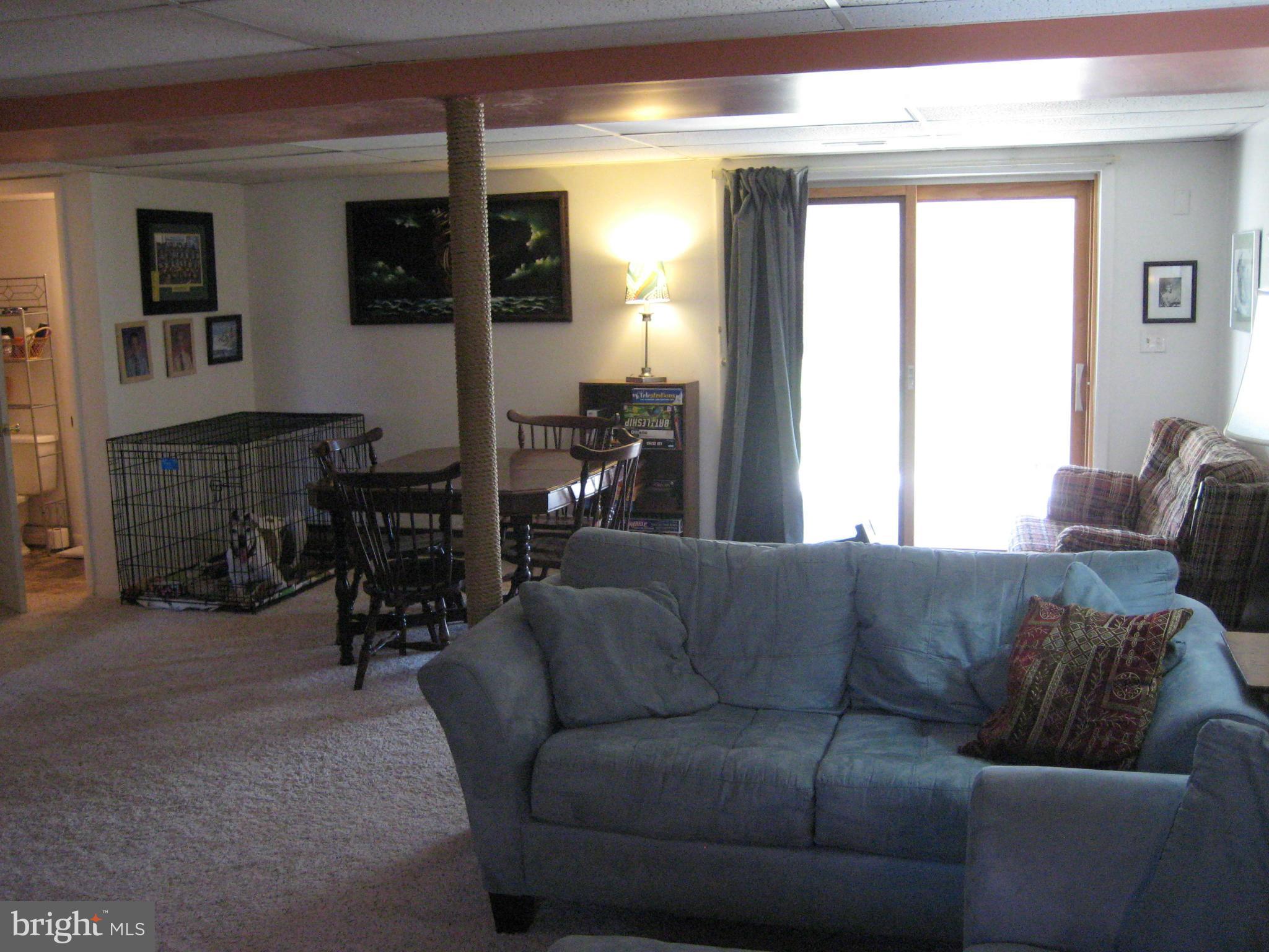 1903 Shetland Road Finksburg, MD 21048 - Photo 15 of 25 Family Room