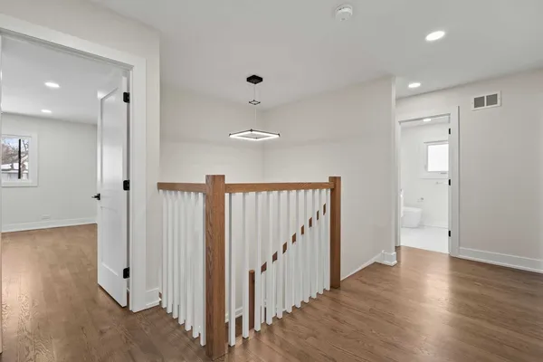 $1,195,000 | 6850 Latrobe Avenue, Skokie, IL 60077