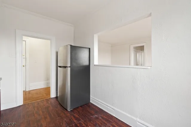 $1,928 | 165 Franklin Street, Unit 408, Bloomfield, NJ 07003