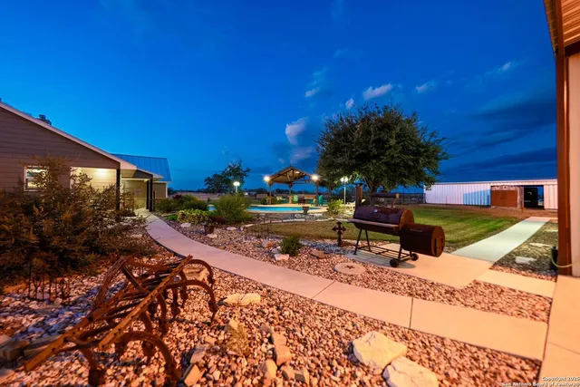 $1,200,000 | 14033 Farm To Market 775, La Vernia, TX 78121