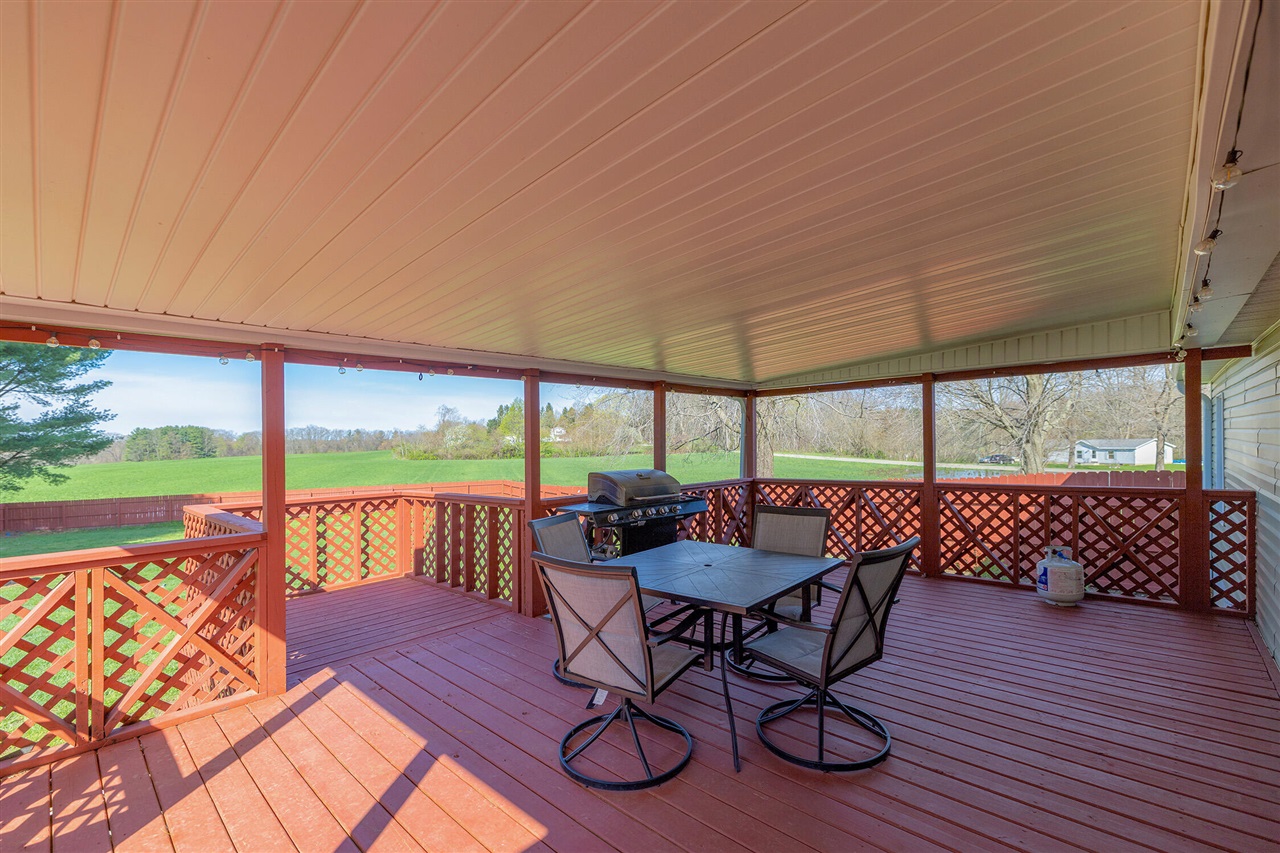 56504 Twin Lakes Road Cassopolis, MI 49031 - Photo 6 of 25