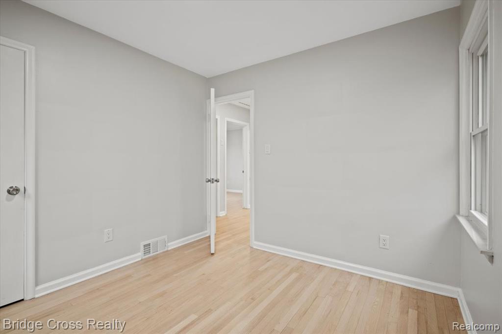 3030 Bamlet Road Royal Oak, MI 48073 - Photo 18 of 30 Gallery Image 18