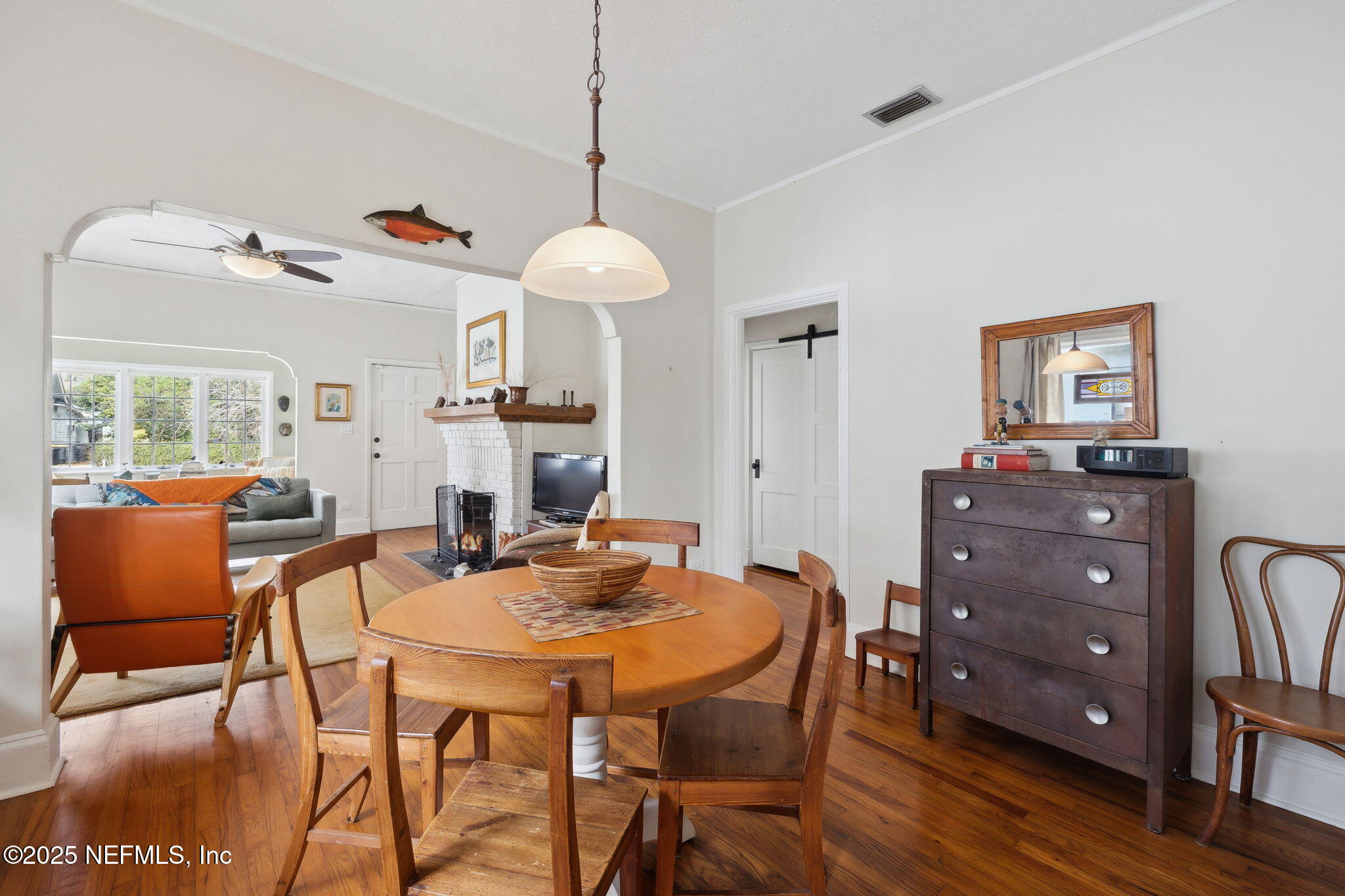 4608 Post Street Jacksonville, FL 32205 - Photo 18 of 49 a view of a dining room with furniture