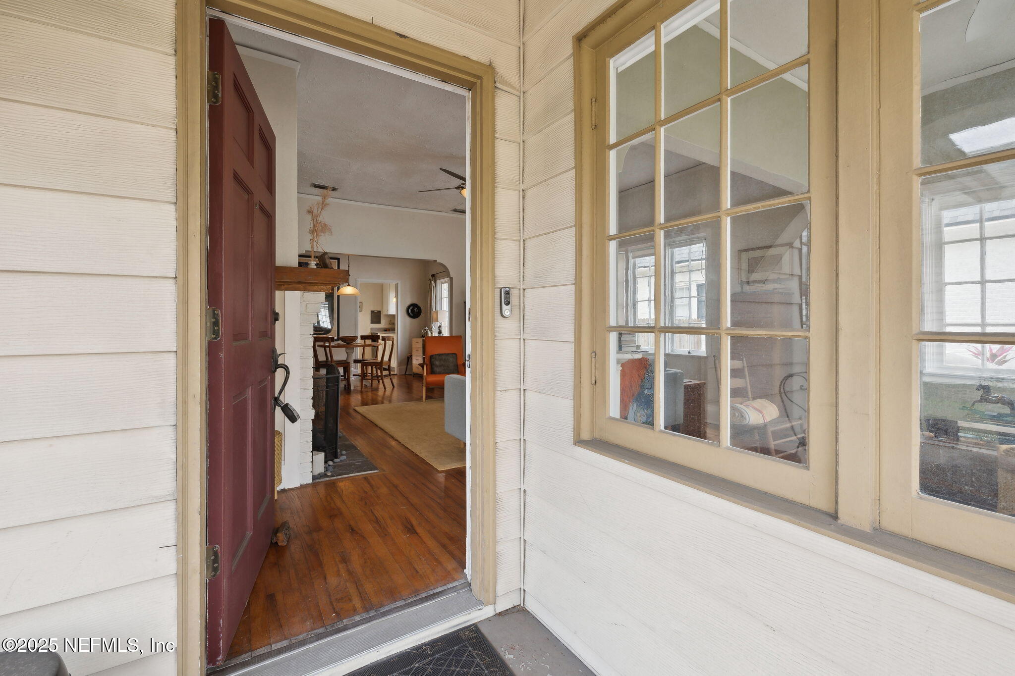 4608 Post Street Jacksonville, FL 32205 - Photo 5 of 49 a view of a hallway and a livingroom with furniture