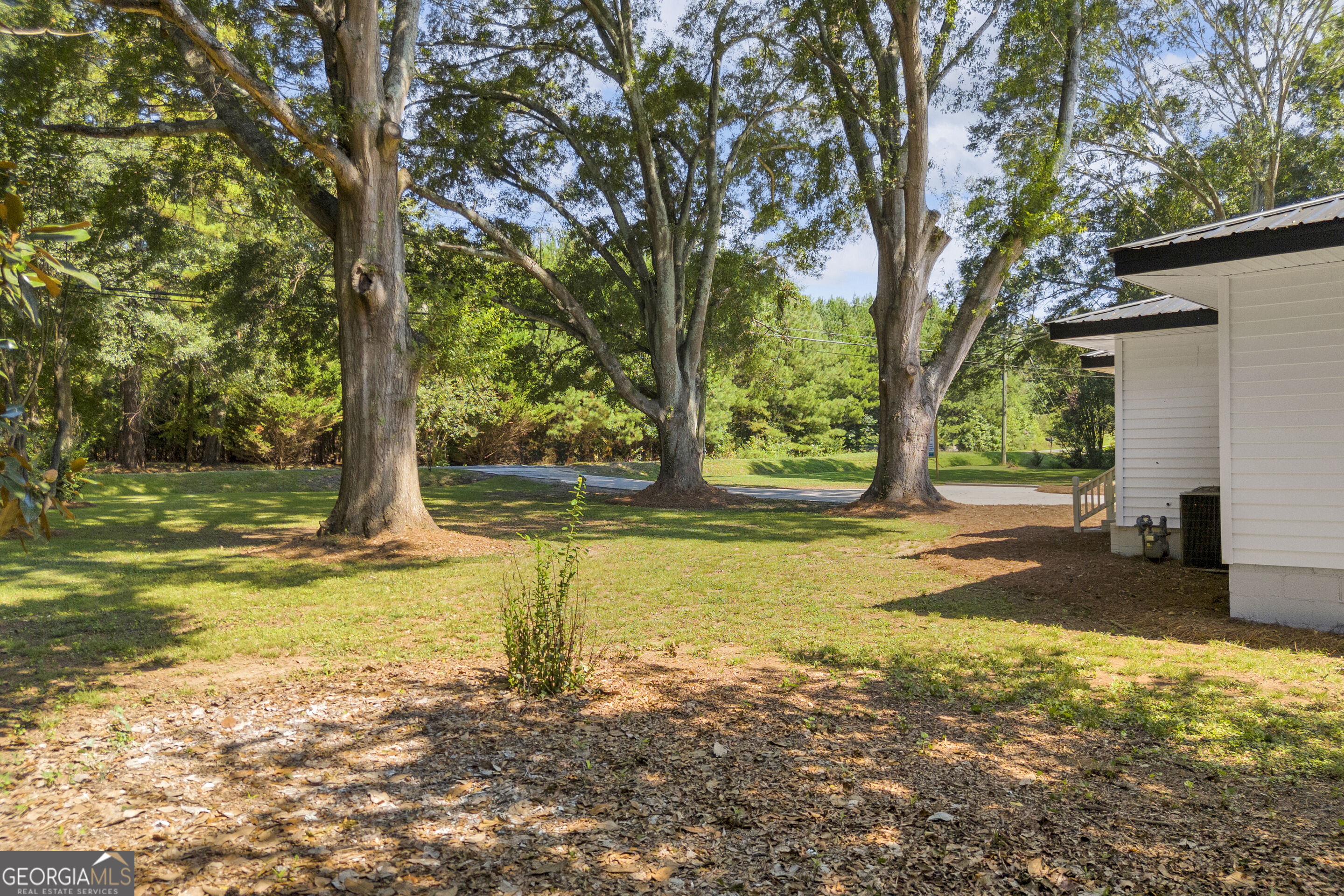 1845 Cherokee Road Winterville, GA 30683 - Photo 11 of 47 Gallery Image 11