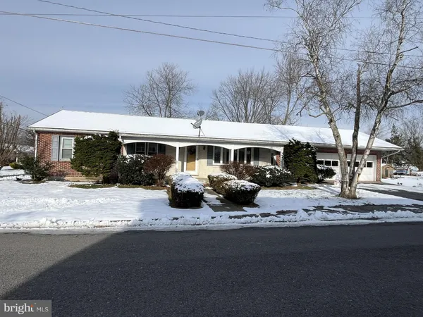 $245,000 | 2 New Market Street, Freeburg, PA 17827