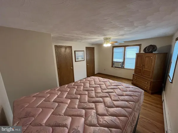 $245,000 | 2 New Market Street, Freeburg, PA 17827