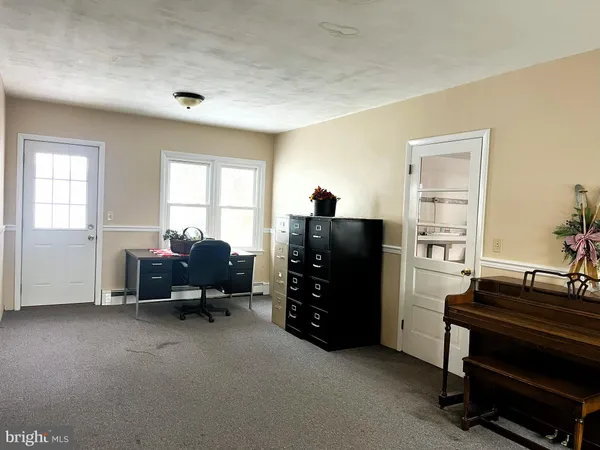 $245,000 | 2 New Market Street, Freeburg, PA 17827