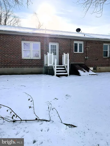 $269,900 | 2 New Market Street, Freeburg, PA 17827