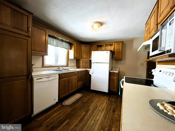 $245,000 | 2 New Market Street, Freeburg, PA 17827