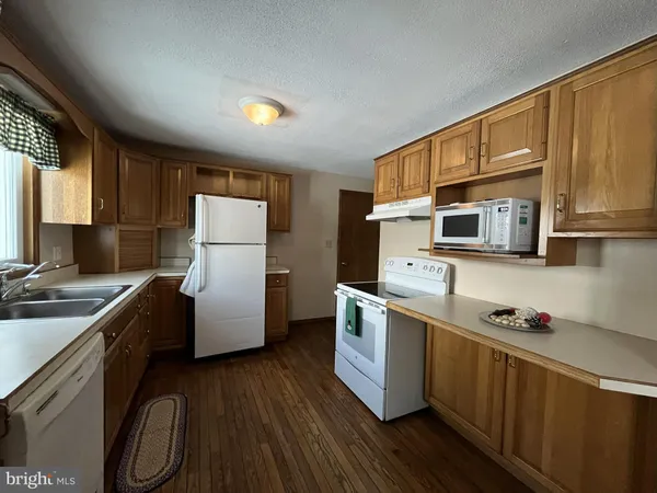 $245,000 | 2 New Market Street, Freeburg, PA 17827