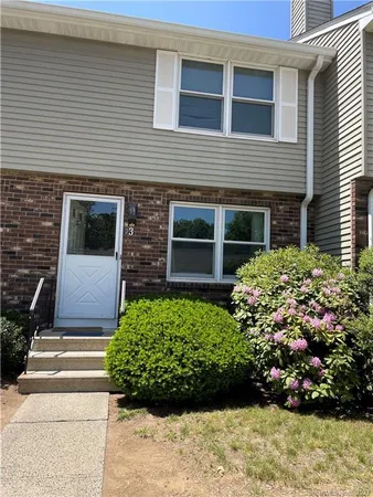 $2,250 | 3 St Marc Circle, Unit B, South Windsor, CT 06074