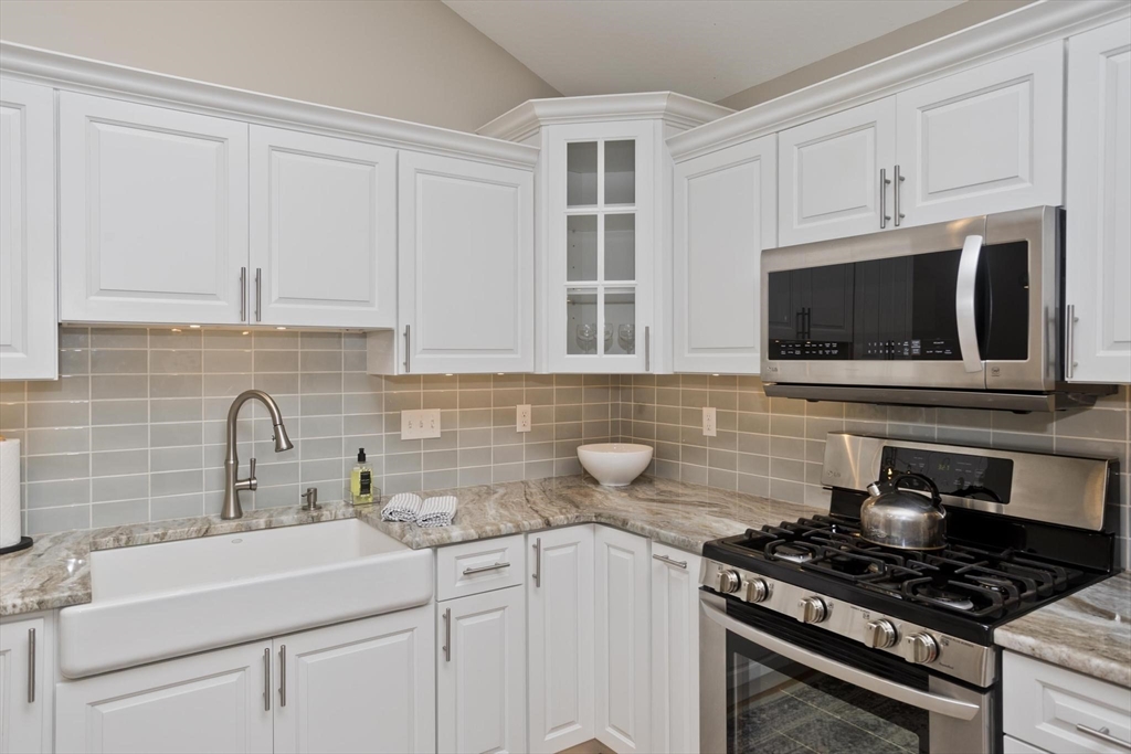 60 Beech Hill Road, Unit 60 West Springfield, MA 01089 - Photo 8 of 37 Gallery Image 8