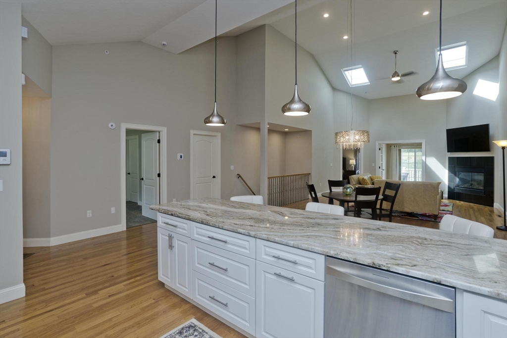 60 Beech Hill Road, Unit 60 West Springfield, MA 01089 - Photo 10 of 37 Gallery Image 10