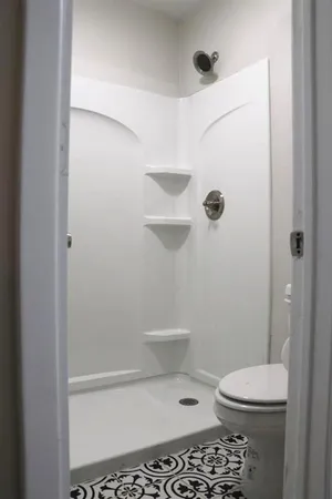 $2,250 | 726 Cory Street, Grapevine, TX 76051