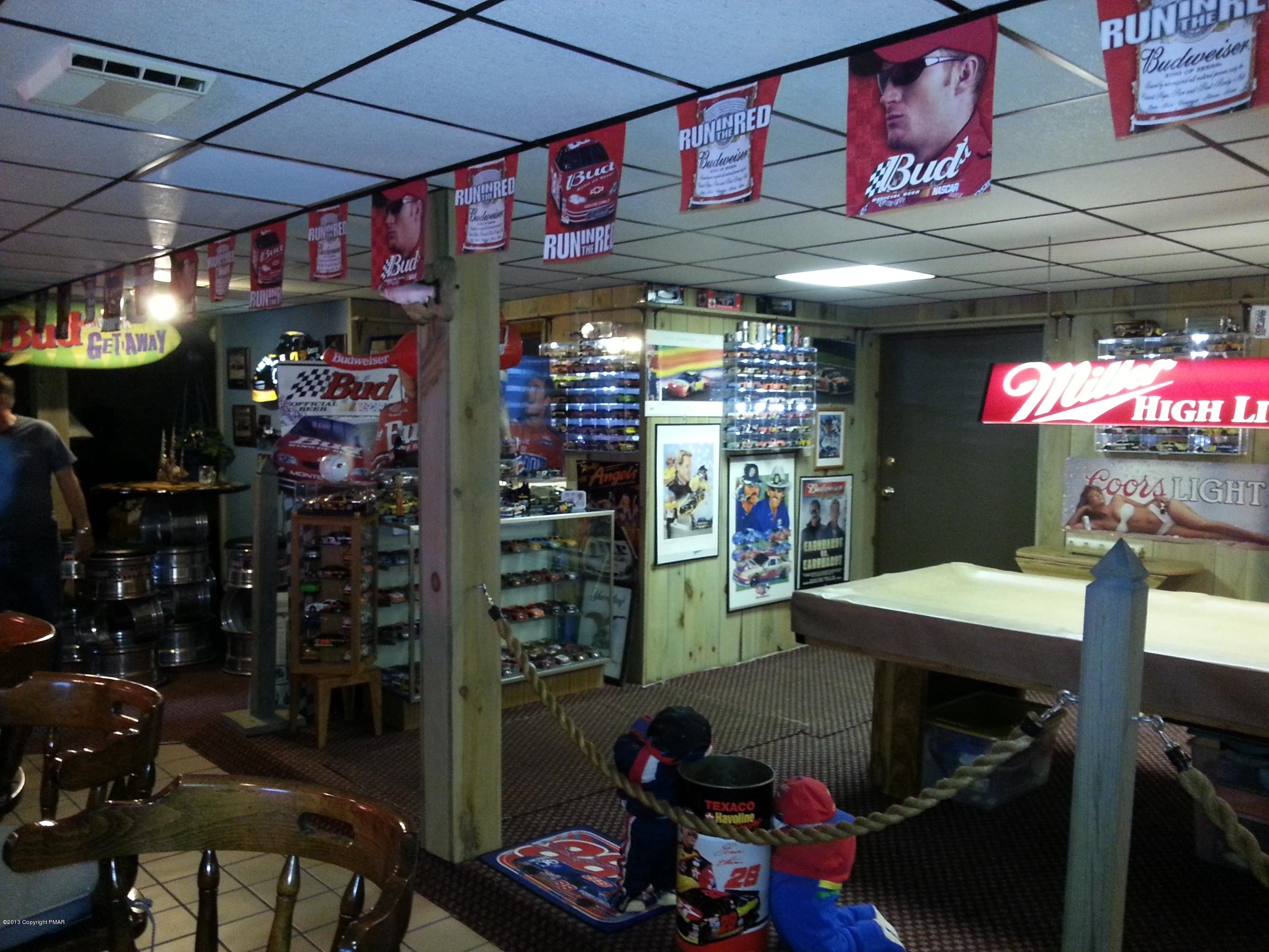 2187 Shafer Road Stroudsburg, PA 18360 - Photo 19 of 29 a store area with lots of different kinds of flowers