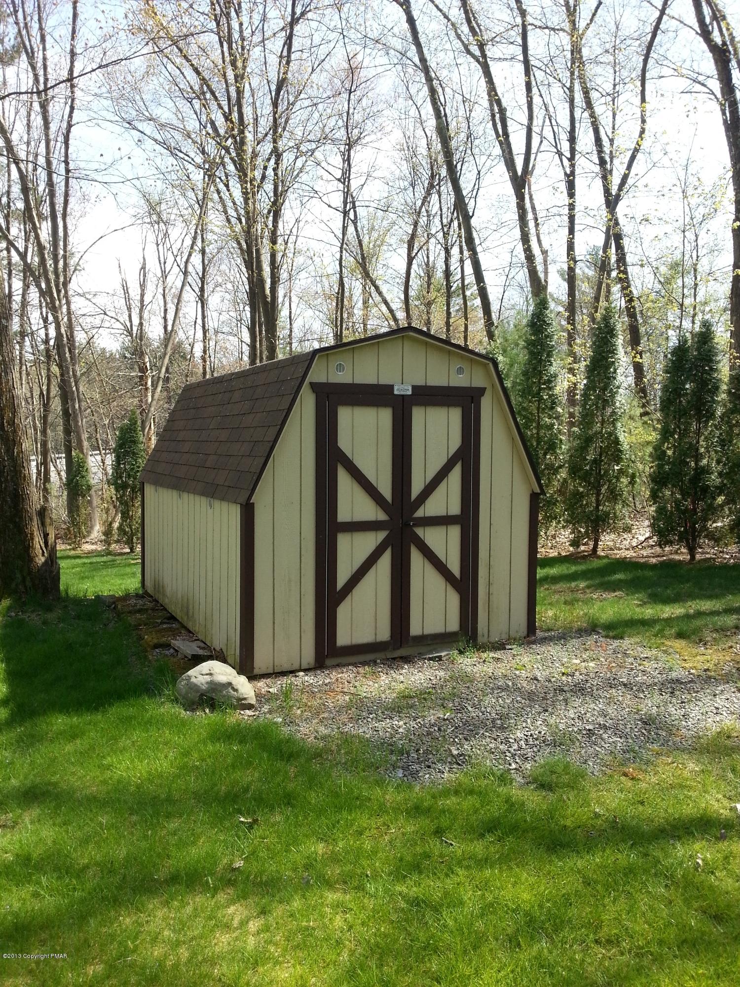 2187 Shafer Road Stroudsburg, PA 18360 - Photo 24 of 29 a view of backyard with green space