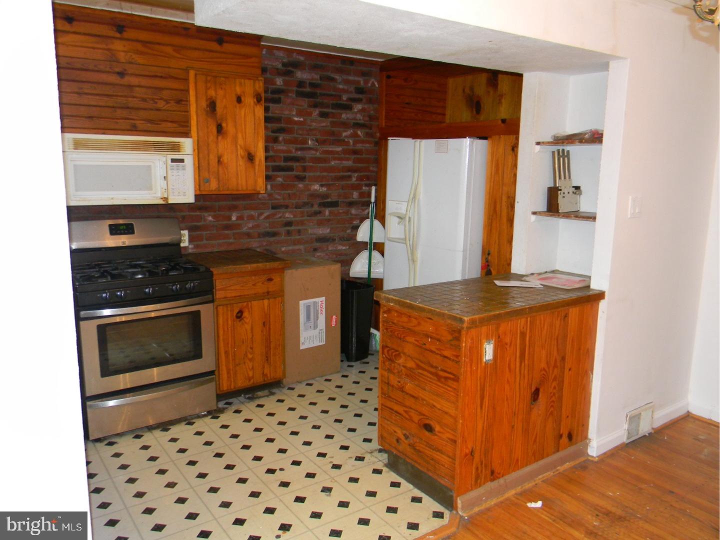 1349 Vernon Road Philadelphia, PA 19150 - Photo 5 of 22 Kitchen