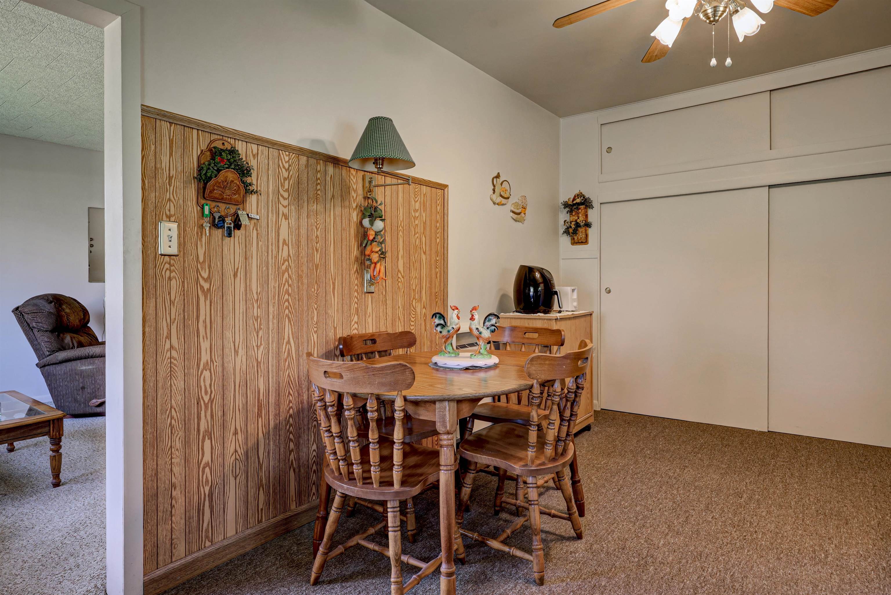 2068 Point Comfort Road Oshkosh, WI 54902 - Photo 21 of 44 Gallery Image 21