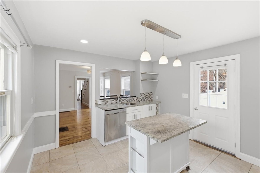 21 Chauncey Street Dedham, MA 02026 - Photo 17 of 41