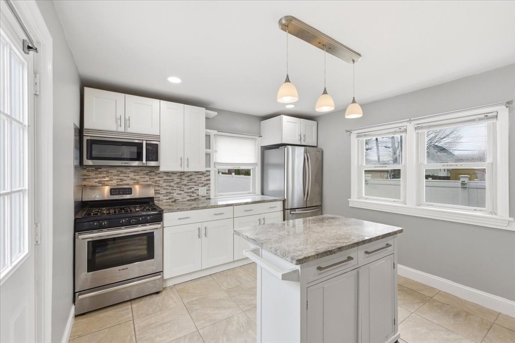 21 Chauncey Street Dedham, MA 02026 - Photo 18 of 41