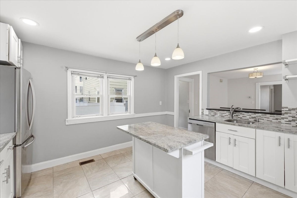 21 Chauncey Street Dedham, MA 02026 - Photo 5 of 41