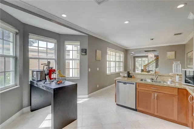 $5,800 | 1109 Northeast 16th Avenue, Fort Lauderdale, FL 33304