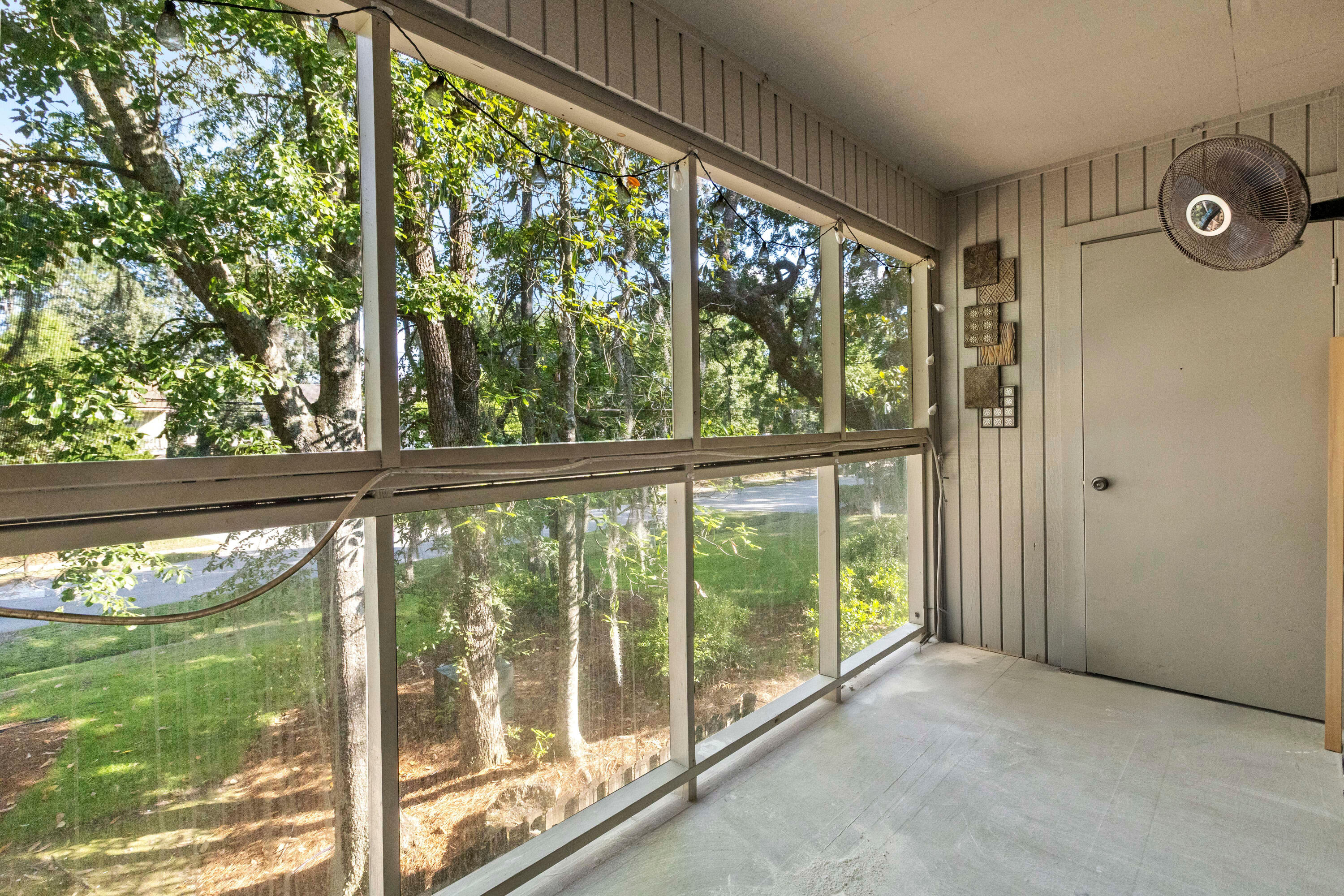 91 Ashley Hall Plantation Road, Unit 4 Charleston, SC 29407 - Photo 29 of 31 Porch