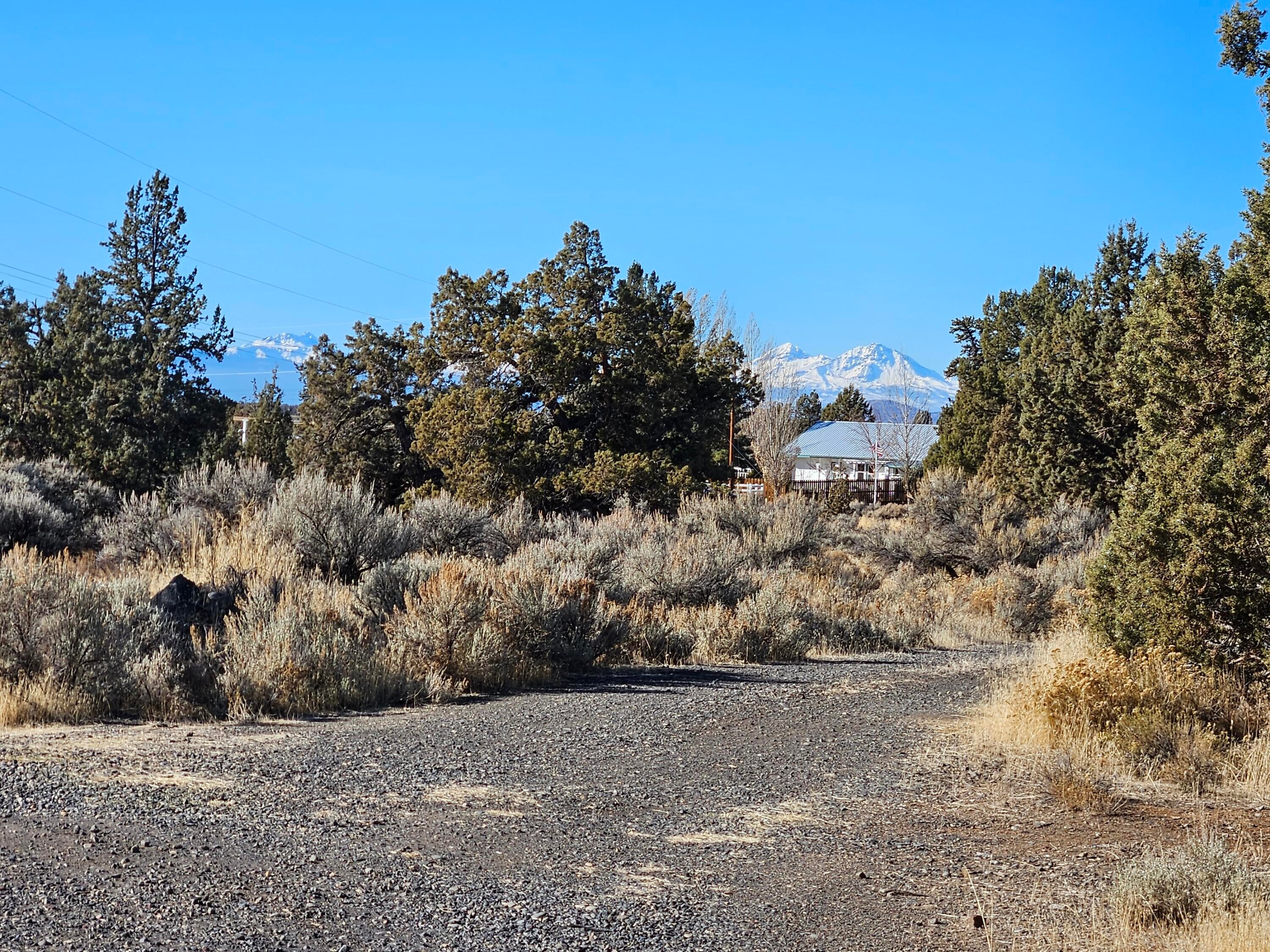 757 Southwest Bent Loop Powell Butte, OR 97753 - Photo 25 of 28 20241107_103830