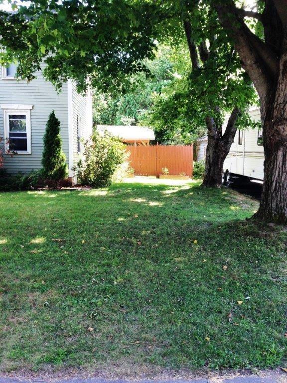 22 Silvermount Street Waterville, ME 04901 - Photo 28 of 33 Front and side yard