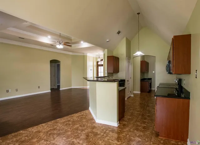 $297,000 | 12 Summerlin Drive, Laplace, LA 70068