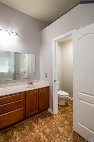 $297,000 | 12 Summerlin Drive, Laplace, LA 70068