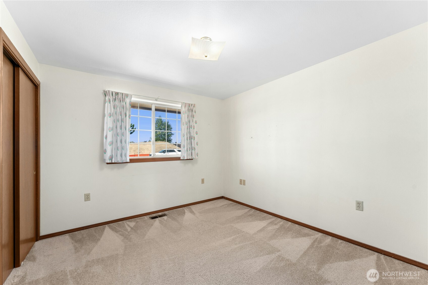 528 Spiketon Road Buckley, WA 98321 - Photo 18 of 25 Gallery Image 18