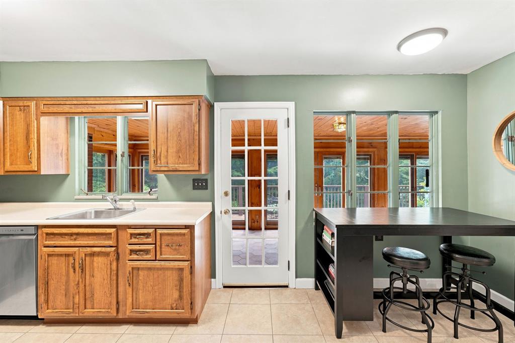 26 Newgate Road Pittsburgh, PA 15202 - Photo 12 of 39 Gallery Image 12