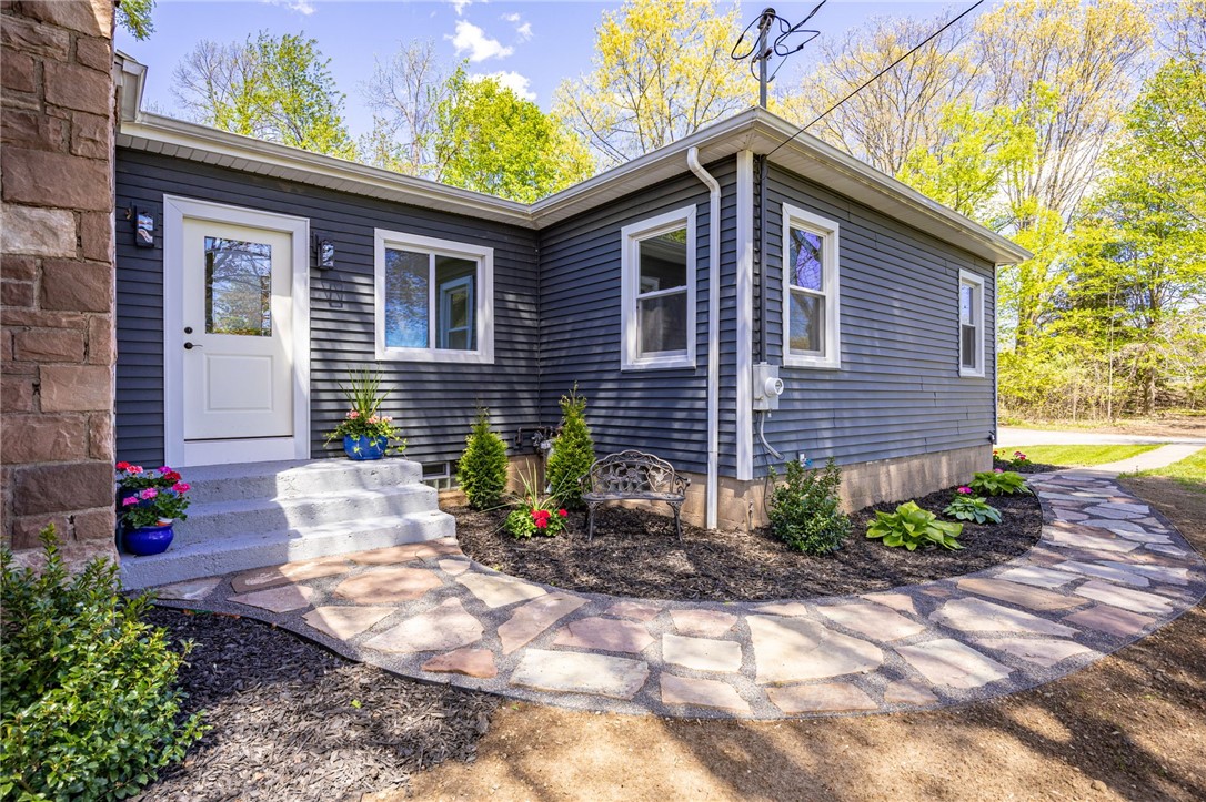16 Pine Hill Road Parma, NY 14559 - Photo 3 of 45