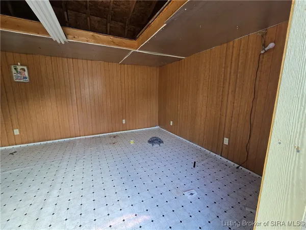 $149,000 | 1510 East Willis Road, New Albany, IN 47150