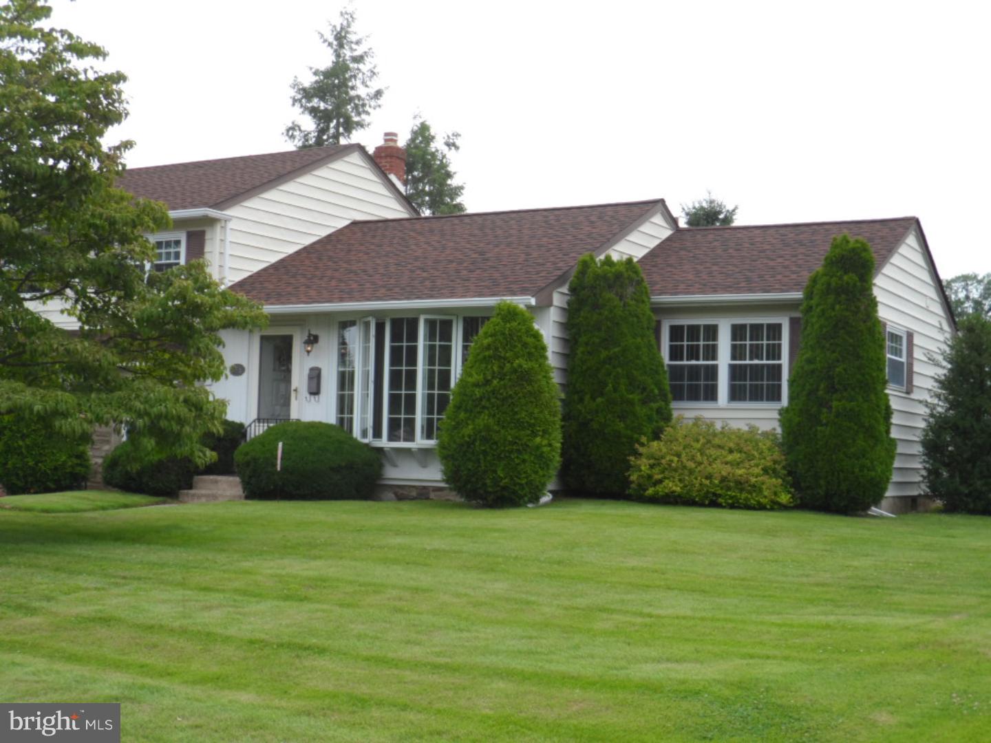 899 Pine Road Warminster, PA 18974 - Photo 1 of 23 Gallery Image 1