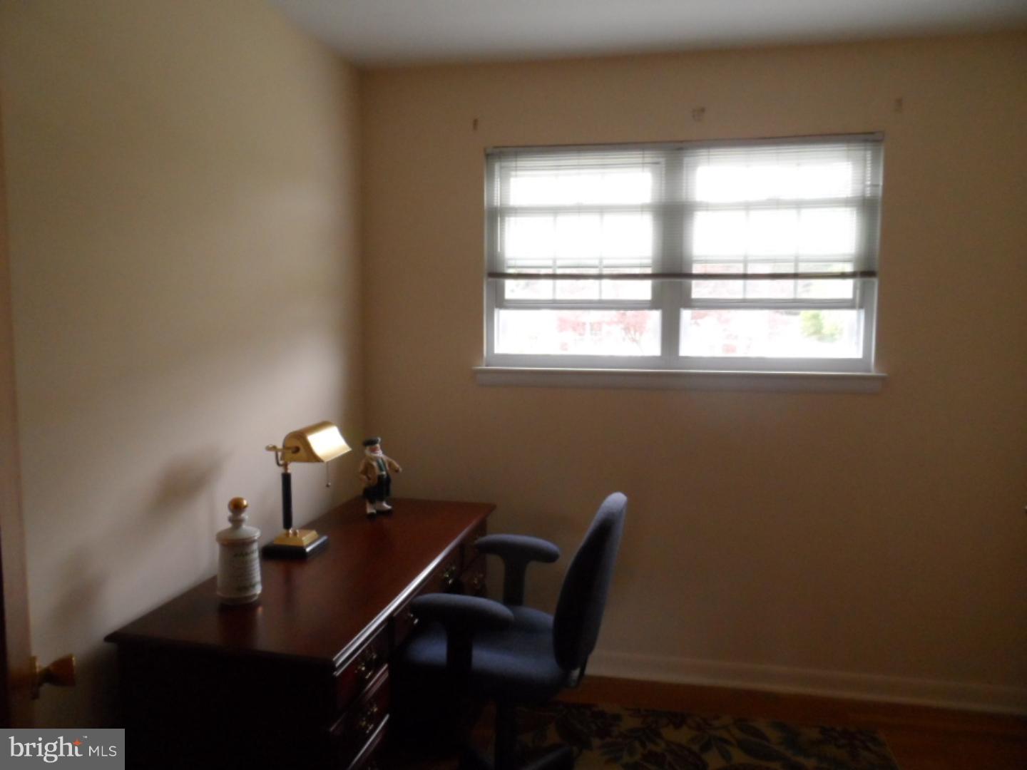 899 Pine Road Warminster, PA 18974 - Photo 14 of 23 Gallery Image 14