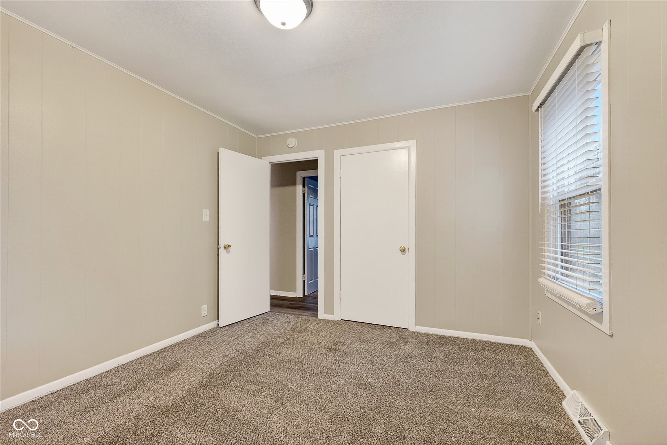 307 Crestview Court Chesterfield, IN 46017 - Photo 16 of 27