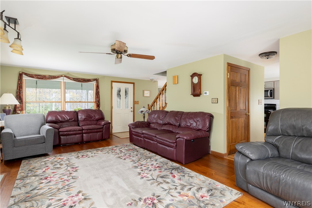 6733 Scherff Road Orchard Park, NY 14127 - Photo 12 of 39