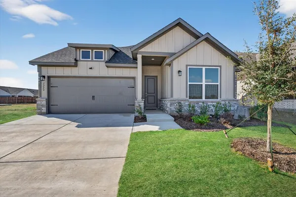 $319,990 | 2220 Trailside Drive, Sherman, TX 75092