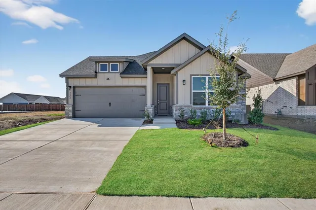 $331,760 | 2220 Trailside Drive, Sherman, TX 75092